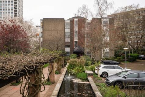 Peregrine House, Sullivan Close, London