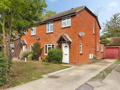 Yew Tree Close, Farnborough, Hampshire