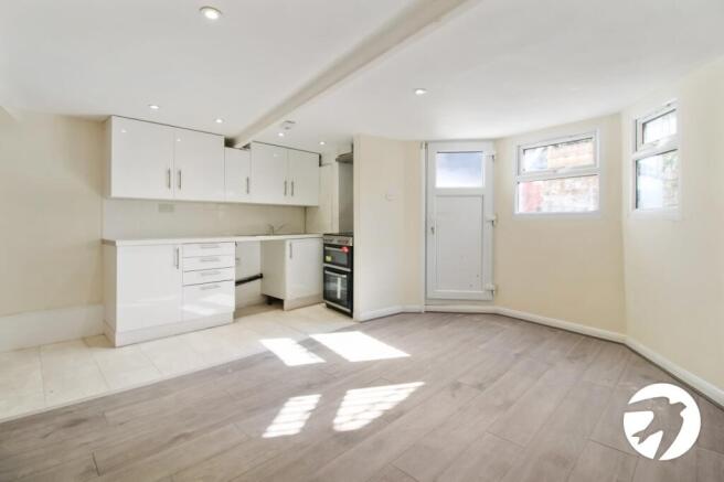 Lounge/Kitchen