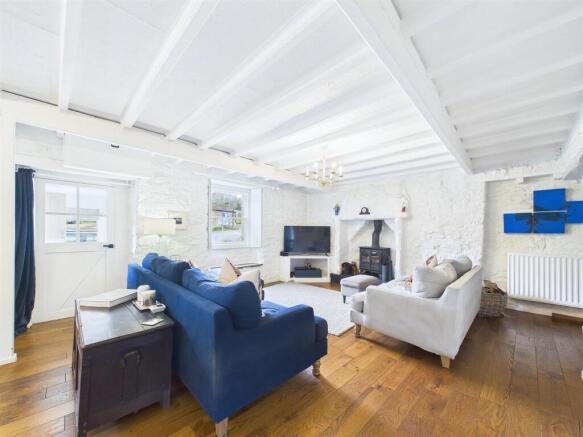 4 bed Character Property for sale Image 2