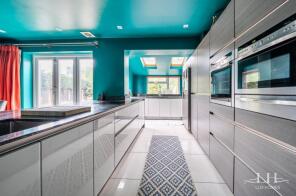 5, Thornridge, Brentwood CM14 4YJ