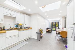 77, Lincoln Street, London E11 4PZ