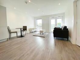 Flat B305 Block B, Alexandra Park, Willow Road, Burley, Leeds LS4 2EJ