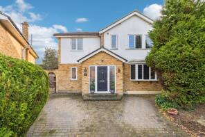 23, Ashlyn Close, Bushey WD23 2EJ