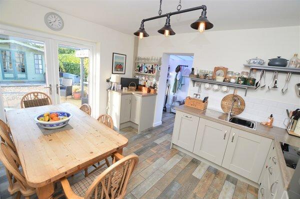 breakfast/kitchen