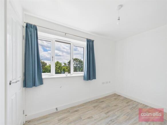 2 bed Terraced for sale Image 10
