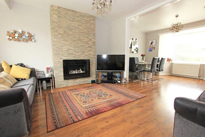 4 bed Semi-Detached for sale Image 5