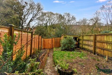 Falkland Close, Exeter