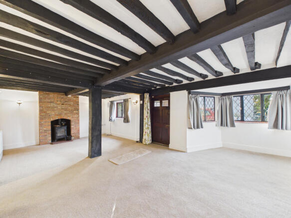 CAM02536G0-PR0051-STILL001