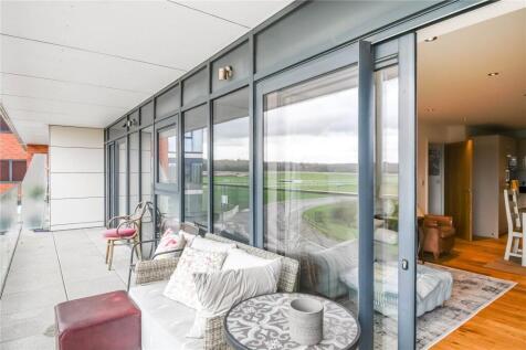 Kingman Way, Newbury, Berkshire, RG14