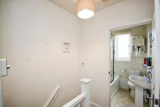 70eee2e9-First 20Floor 20Landing.JPG