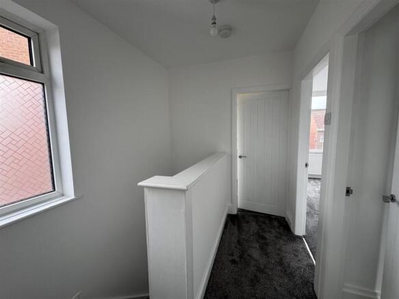 3 bed Semi-Detached to rent Image 10