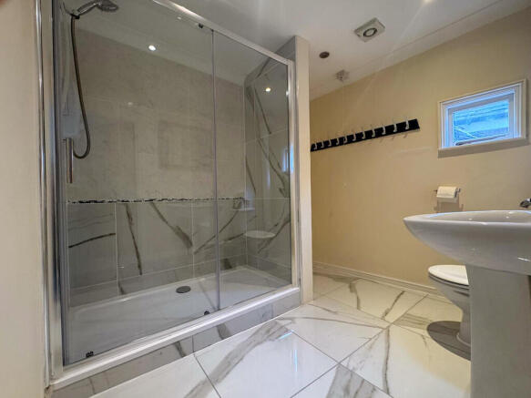 a4b7b18d-fffb-420...