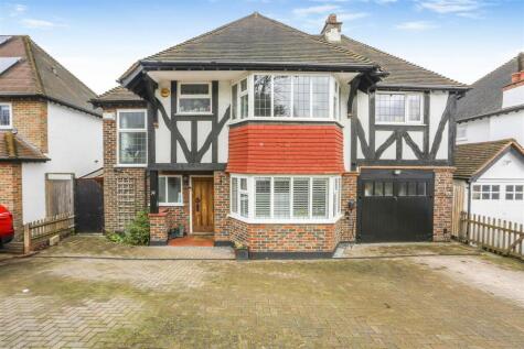 Anne Boleyns Walk, Cheam Village