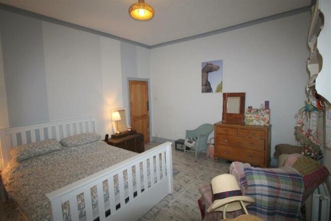 Lightburne Ave, 13 Bedroom One 2.JPG