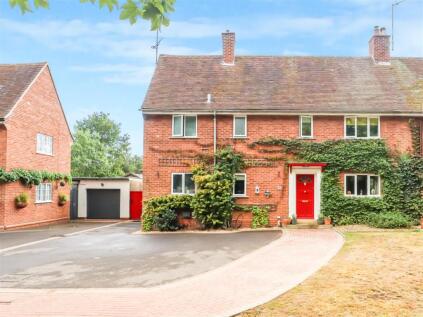 Woodcote Drive, Leek Wootton, Warwick
