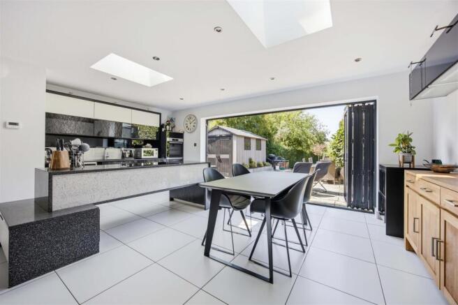 11 Whiteheath Avenue (12).jpg