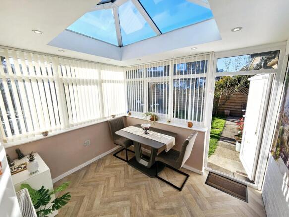 2 bed Semi-Detached Bungalow for sale Image 7
