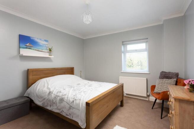 6 bed Detached for sale Image 10