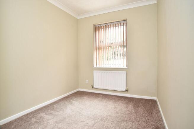 3 bed Detached Bungalow to rent Image 9