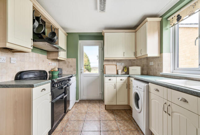 1396249-23-698b21...