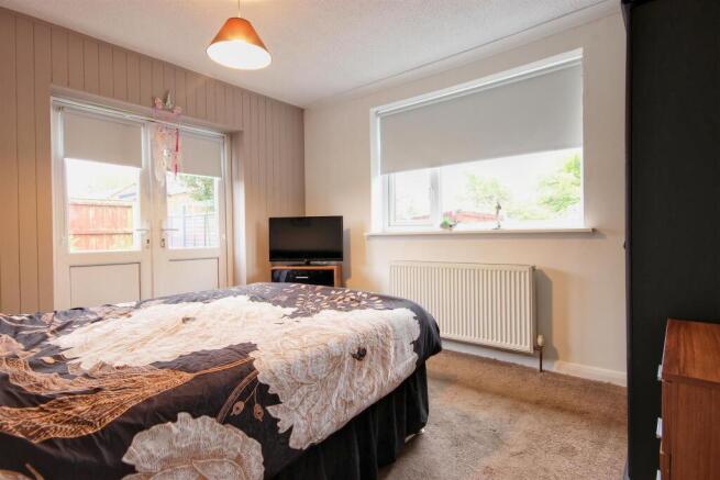 BEDROOM 2 (REAR)