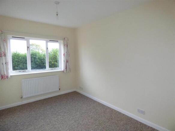Master Bedroom 1.JPG
