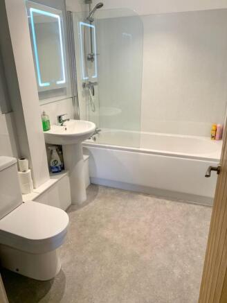 1 bed Apartment for sale Image 12