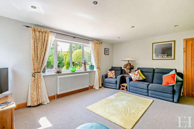 8609248-interiorW...