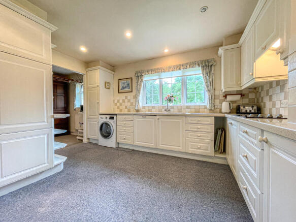 Stone Rake - Kitchen (2)