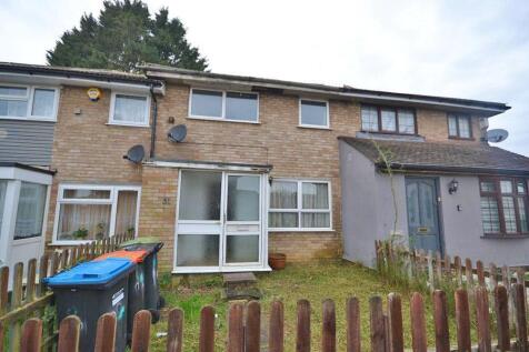 Calluna Drive, Bletchley, Milton Keynes, Buckinghamshire, MK3 6QA