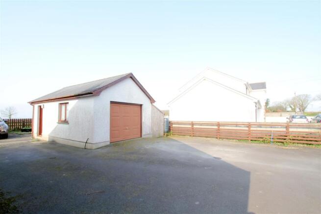 Garage.