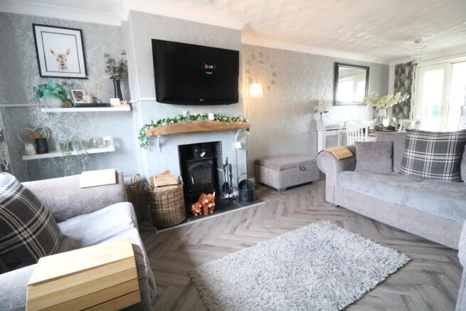 32, Epworth Road, Owston Ferry, North Lincolnshire, DN9 1AX photo 4