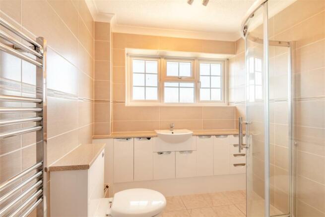 8573843-interior14.jpg