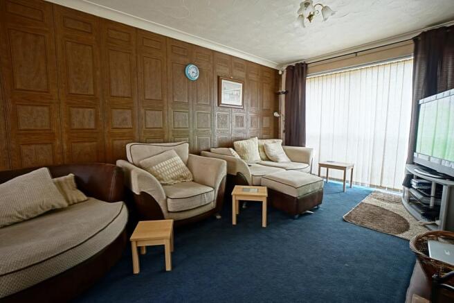 Lounge 1