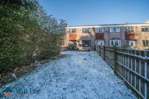 2, Cornwall Close, Macclesfield SK10 3HE