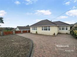 14, Pine Glen Avenue, Ferndown BH22 9QP