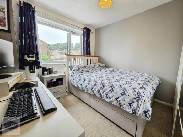 3 bed Semi-Detached for sale Image 11