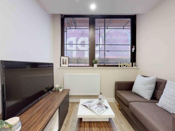 2 bed Flat to rent Image 5