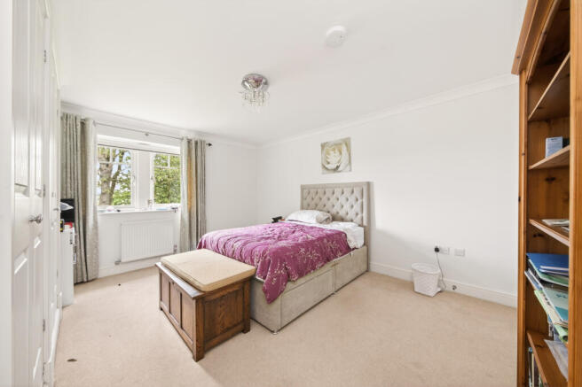2 bed Retirement Property for sale Image 4