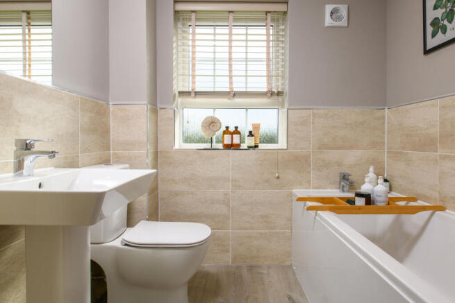 4 bed Detached for sale Image 10