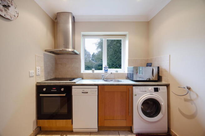 4 bed Detached for sale Image 12