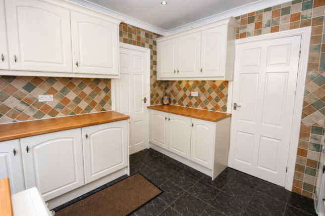 3 bed Detached Bungalow for sale Image 8