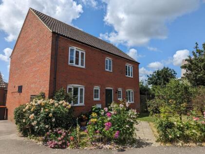 Russett Close, Bedford, MK41