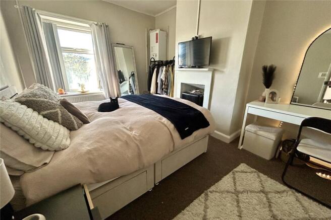 2 bed Terraced for sale Image 6