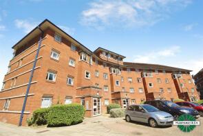 5, Bourneside Crescent, London N14 6SP