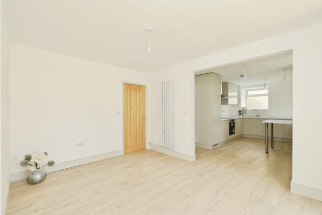 3 bed Detached for sale Image 8