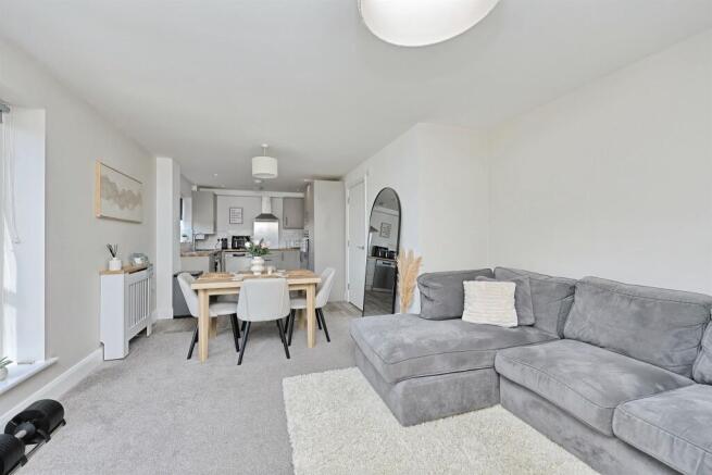 Calthorpe Drive, Cringleford, Norwich photo 4