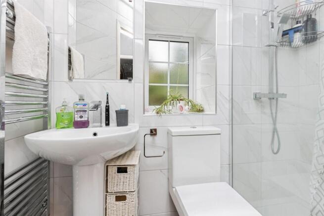 2 bed Terraced for sale Image 11