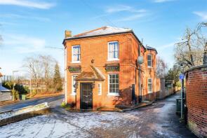 1, 13 Ladas House, Woodcote Road, Epsom KT18 7QS